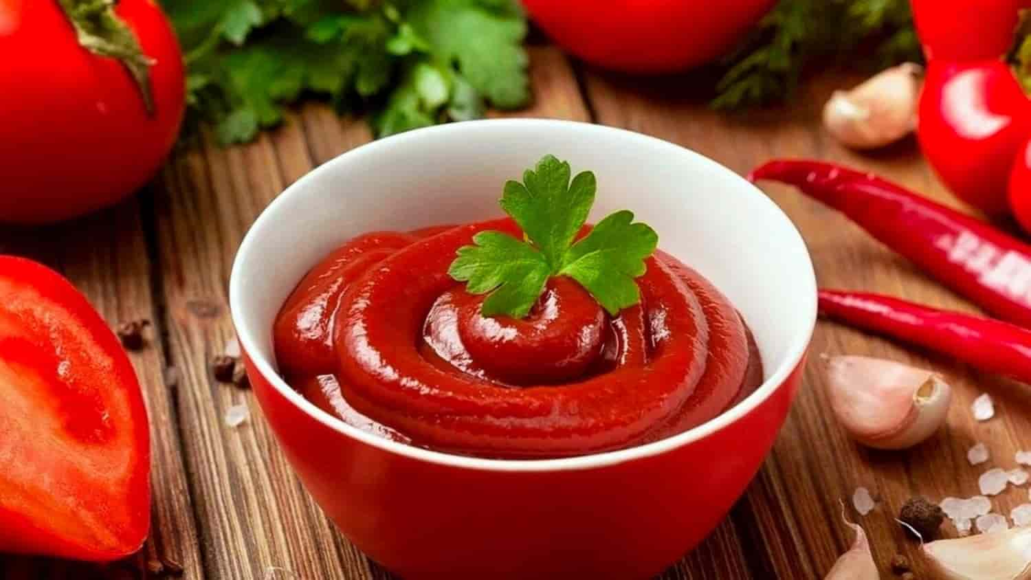 رب گوجه فرنگی قوطی 800 گرمی با کیفیت مطلوب آشپزی